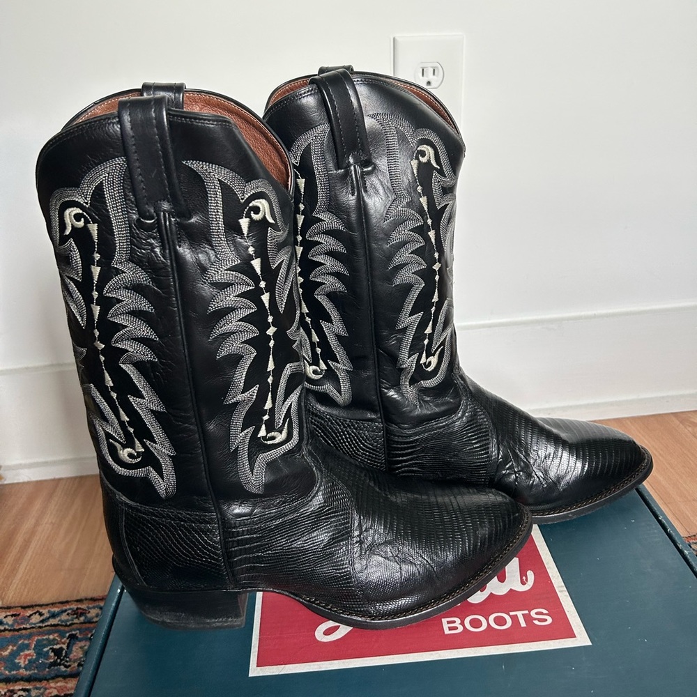 Tony Lama black and white men’s leather boots